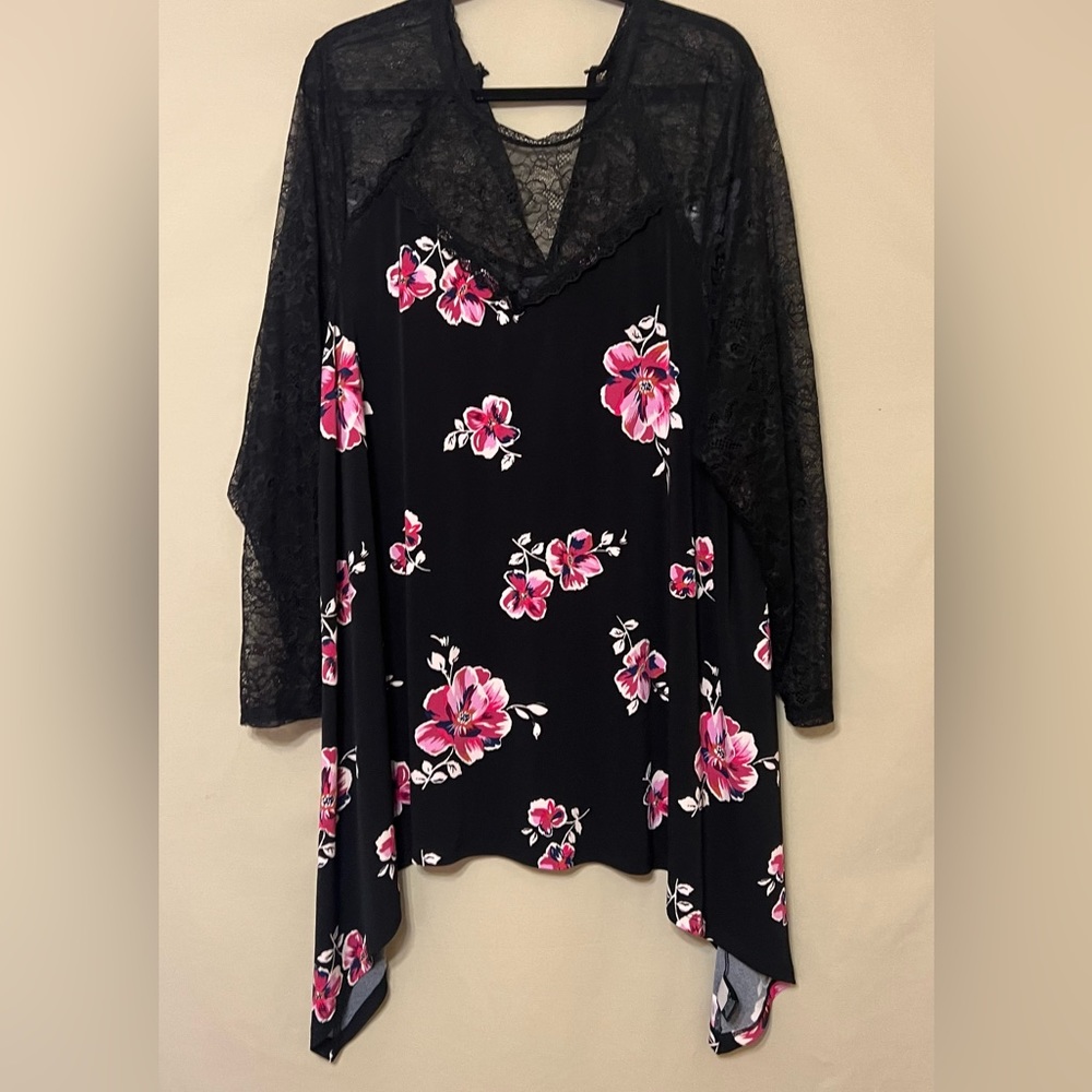 Torrid Long Floral and Lace Tunic